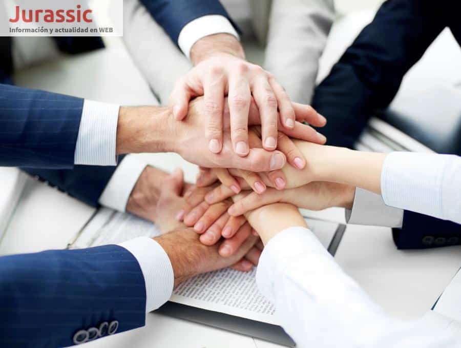 Inteligencia colectiva: Cómo la colaboración global está solucionando problemas del siglo XXI